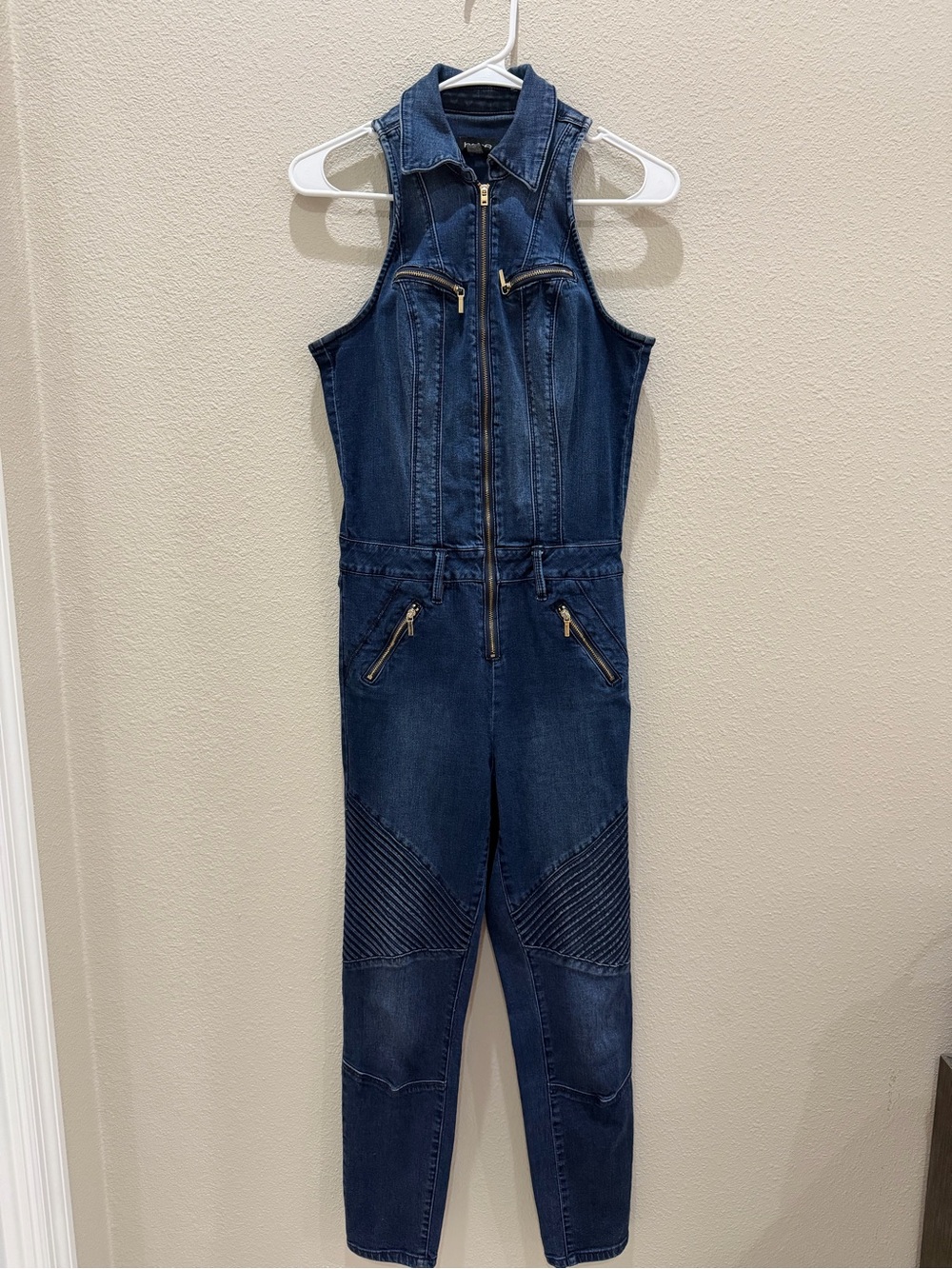 bebe Sleeveless Moto Denim Skinny Jumpsuit Gold Zip Dark Wash Sz27, Like New
